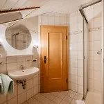 Guest house Berggasthof-pension Seminar- Und Tagungshaus Menauer